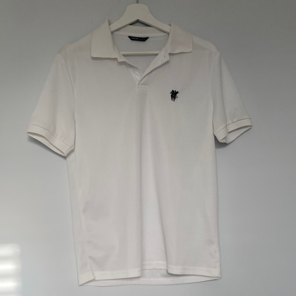 SHEIN Classic White Polo Shirt with Embroidered Detail